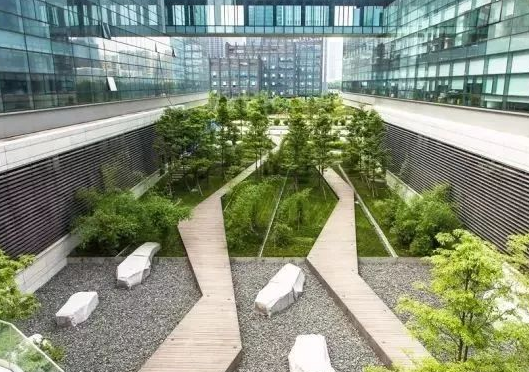校园文化建设的精神追求！